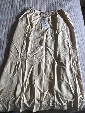 NWT Vintage Khaliah Ali Beige Silk maxi Skirt Womens L